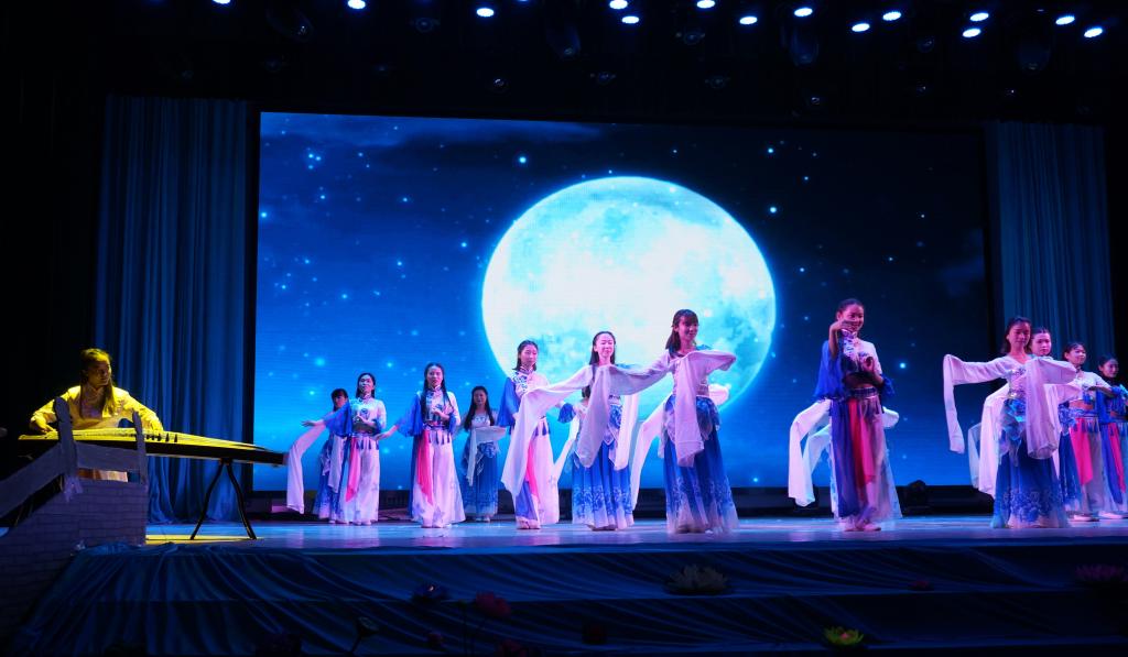 古往今来表演